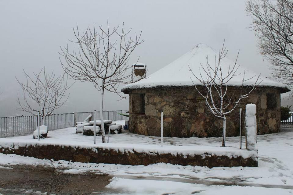Apartamentos Rurales El Solitario Banos De Montemayor Exterior foto